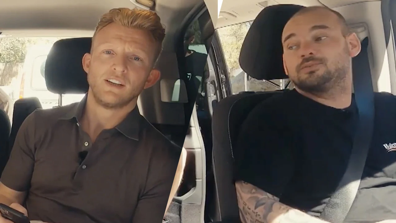 Sneijder flink in de zeik genomen door Kuyt: 'Ga je de hele tijd staan, Wes?' 