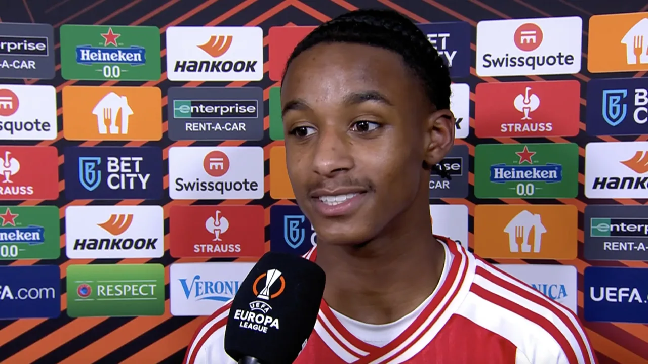 Martha geniet bij Ajax: 'Ik ben blij met de kansen die ik krijg'