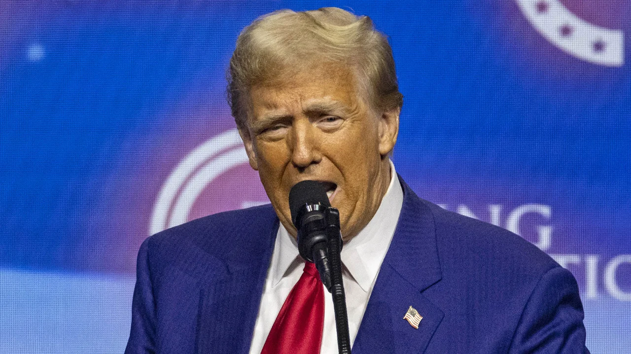 Voormalig model beschuldigt Donald Trump van aanranding