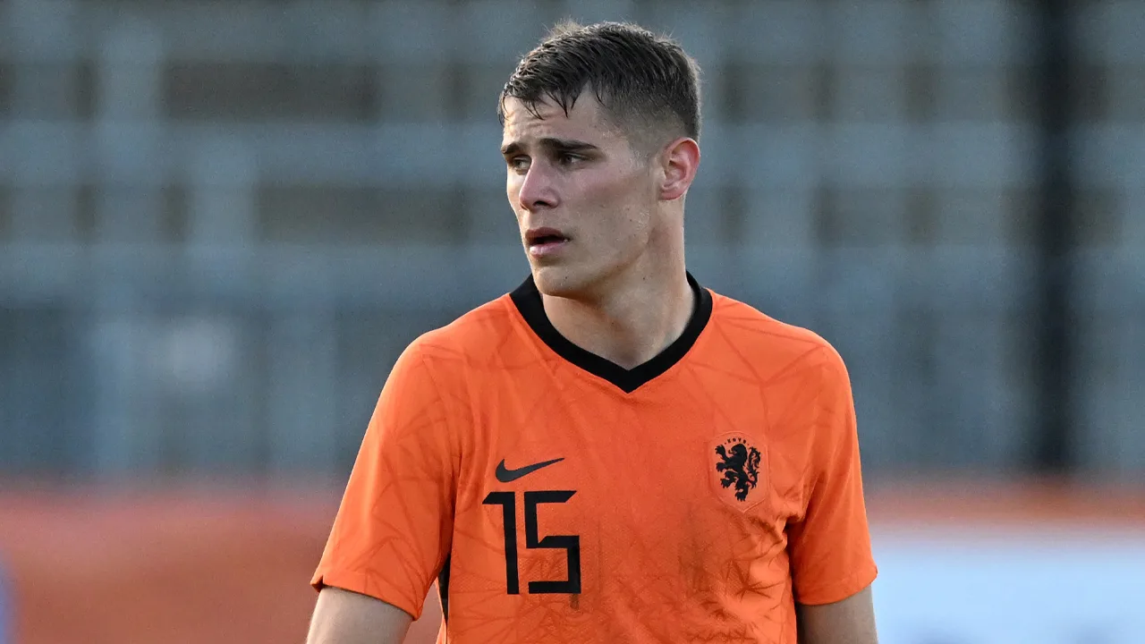 Van de Ven en Maatsen tegen Griekenland op de tribune