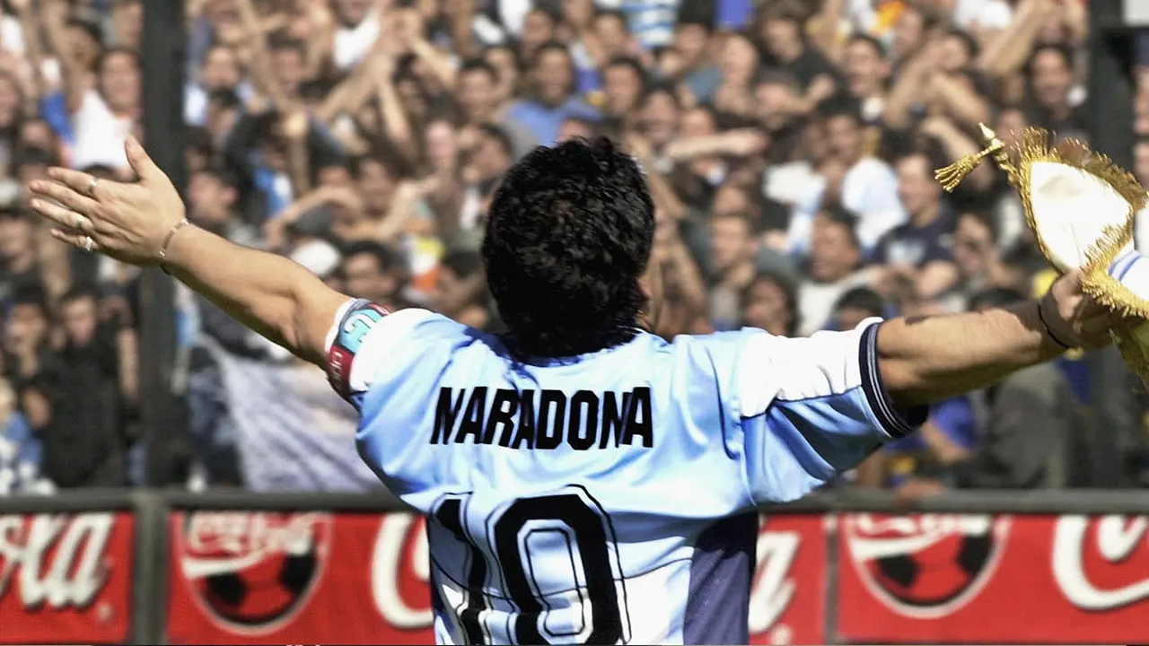 Wilfred haalt met beste vriend anekdotes op over afscheidswedstrijd Maradona