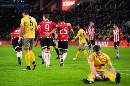 Excelsior helpt PSV weer op weg