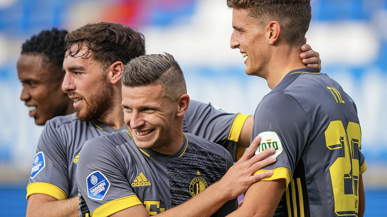 Feyenoord heeft geen kind aan Willem II en boekt ruime zege
