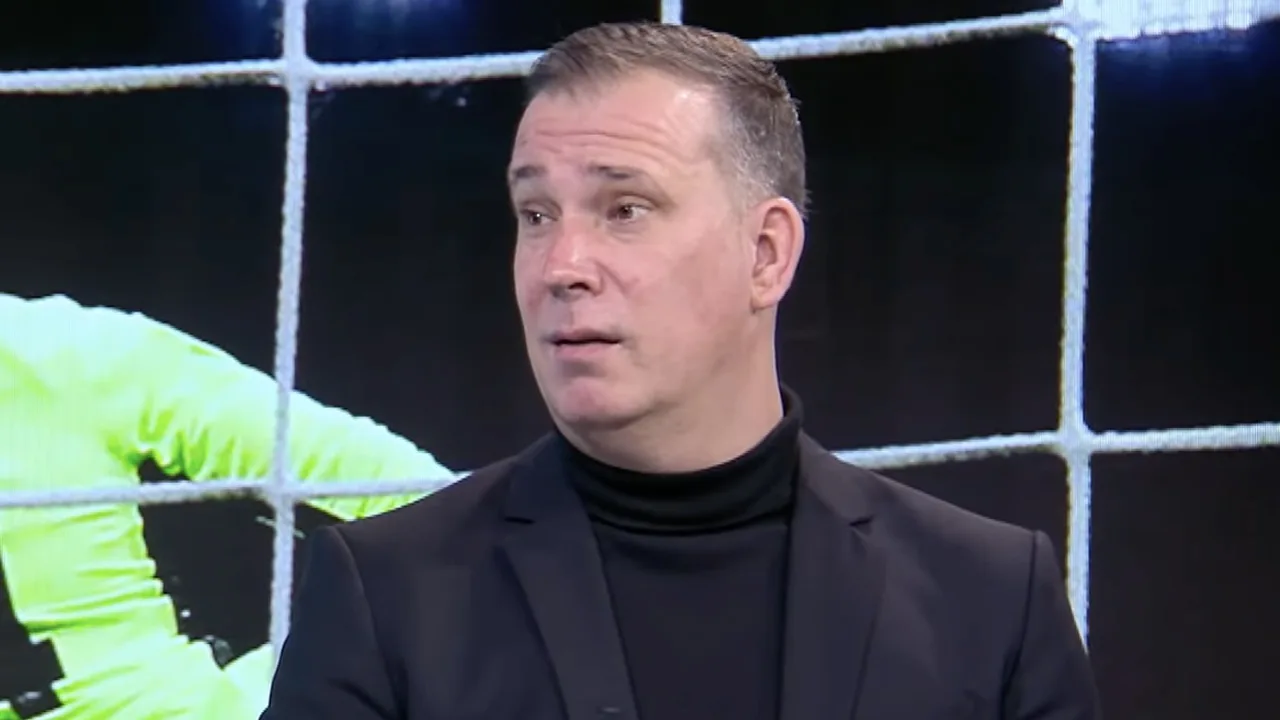 Mike Verweij adviseert Ajax vaart te maken: ‘Anders is hij weg’