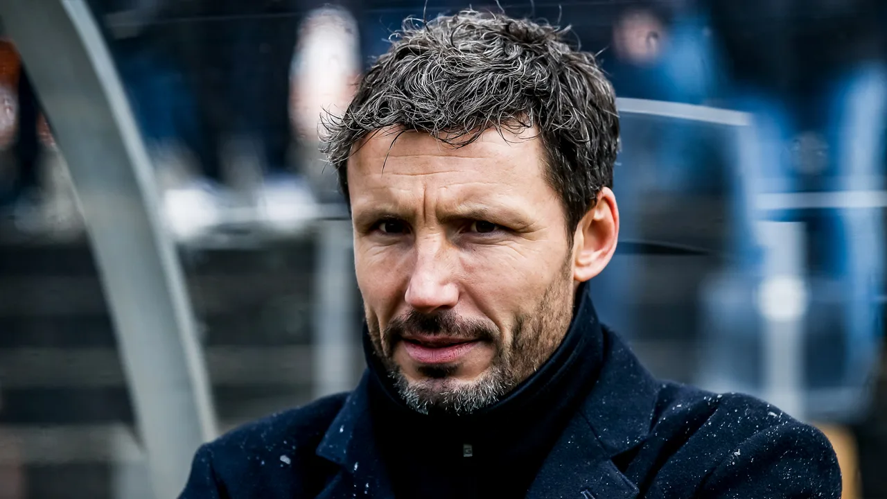 Van Bommel getipt als Advocaat-opvolger: 'Hij past goed bij Feyenoord'