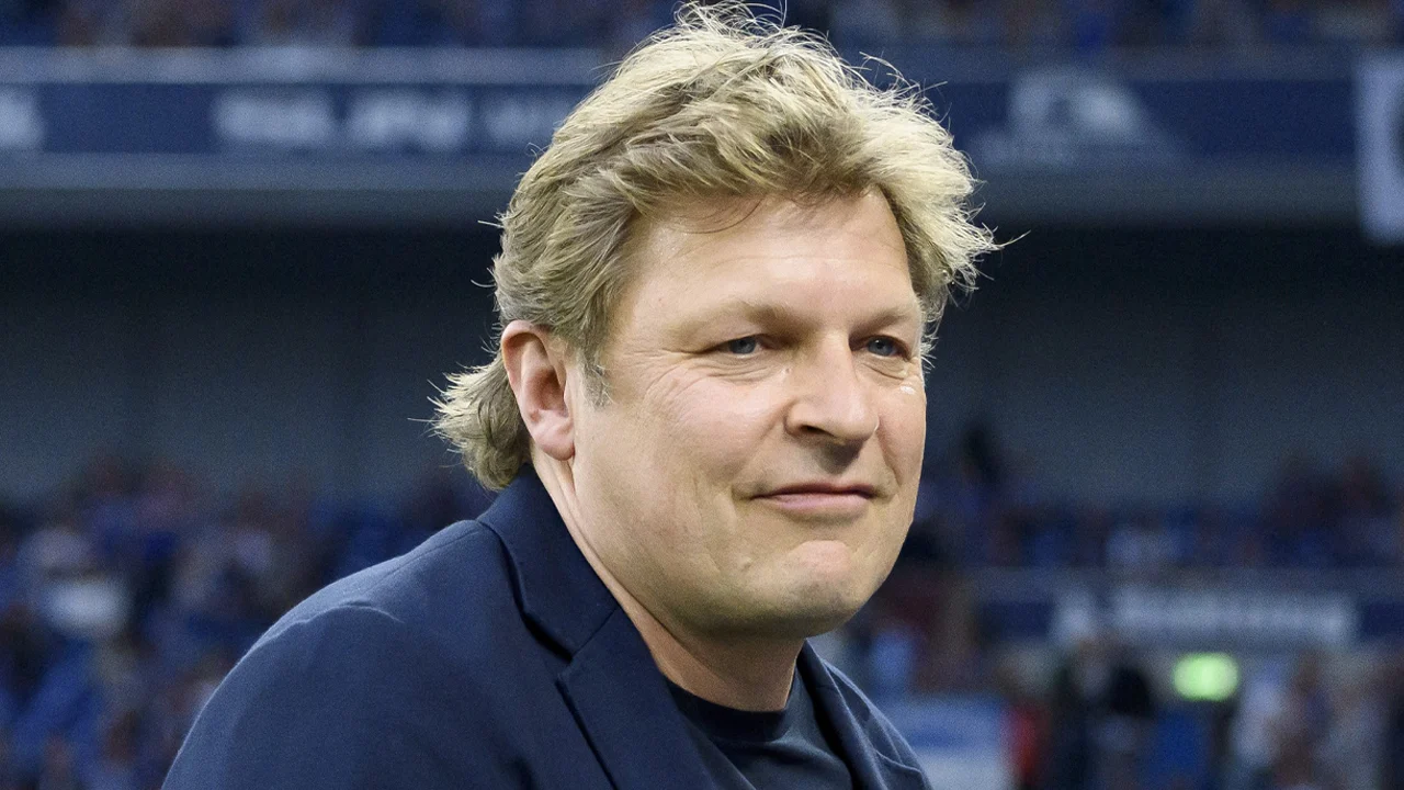 Schalke 04 na promotie langer door met Youri Mulder als technisch directeur