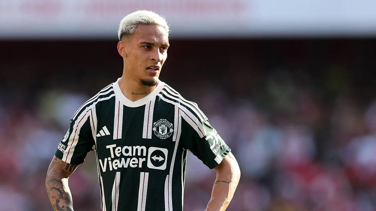 Antony voorlopig afwezig bij Manchester United 