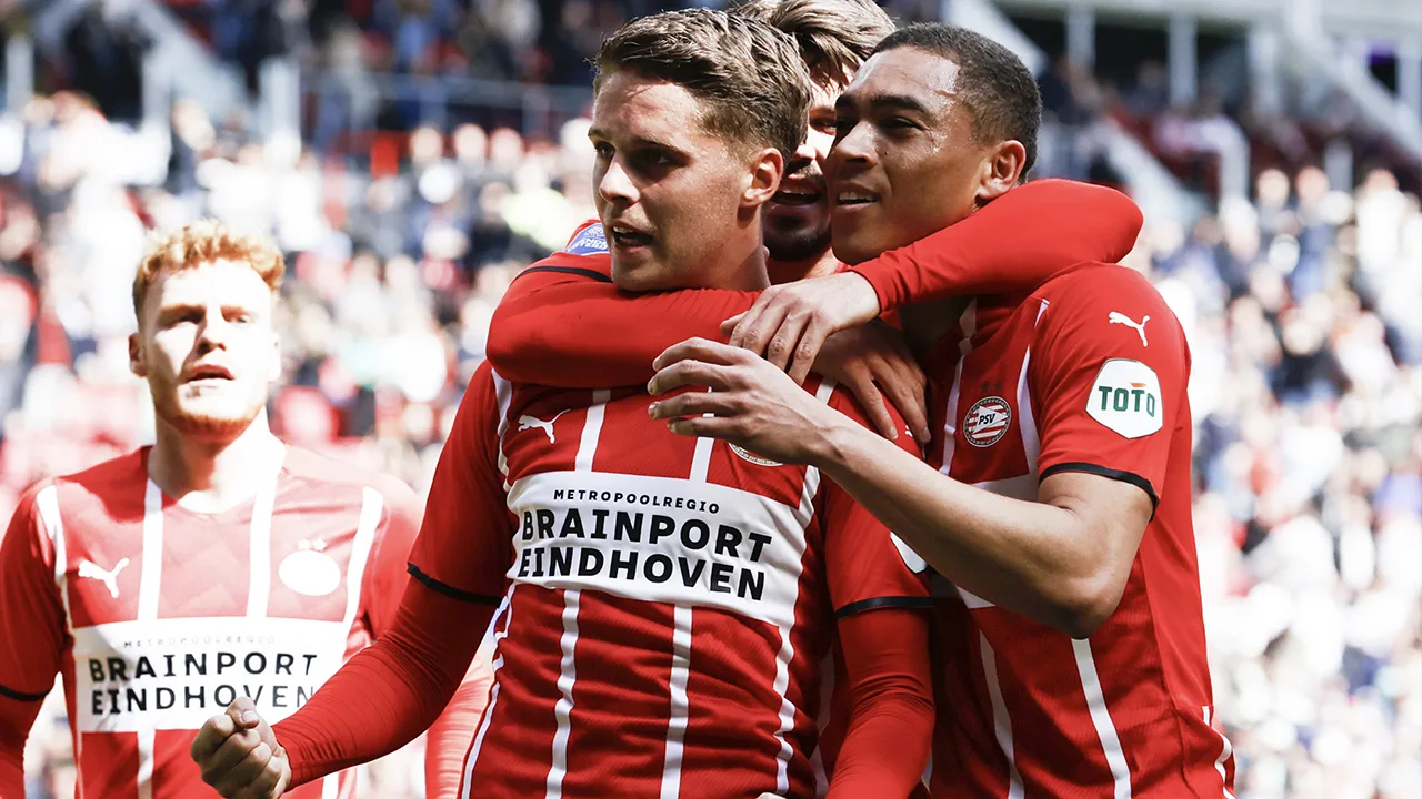 PSV behaalt tegen RKC Waalwijk vierde thuiszege op rij