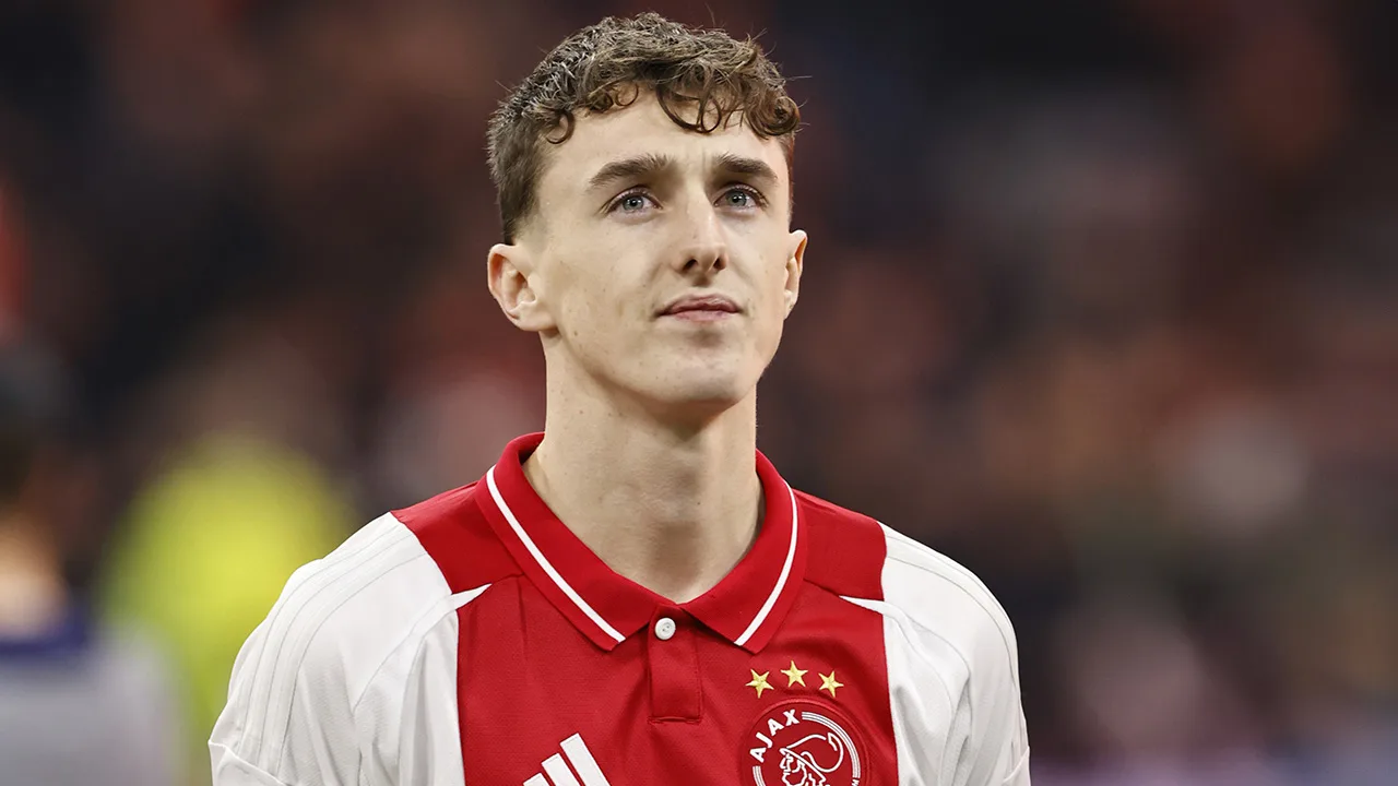 Youri Baas komt dit seizoen niet meer in actie voor Ajax