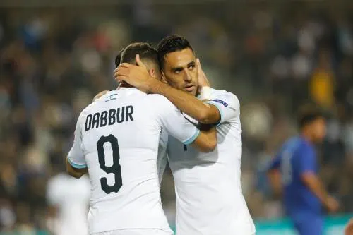 Israël klopt Oostenrijk door hattrick Zahavi