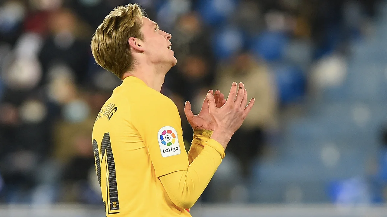 Frenkie de Jong reageert op kritiek: 'Ik moet veel verbeteren, maar het is geen ramp'