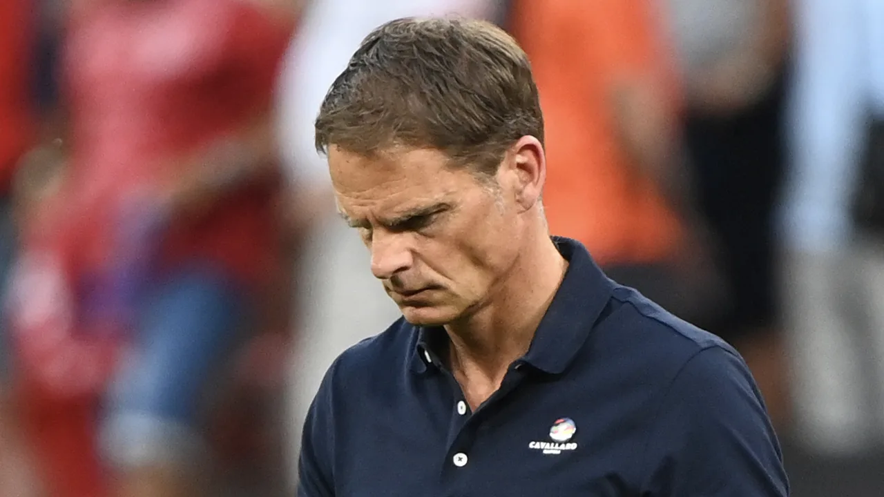 'Vrouw Frank de Boer werd 'uitgekafferd in familievak' na uitschakeling Oranje tegen Tsjechië'