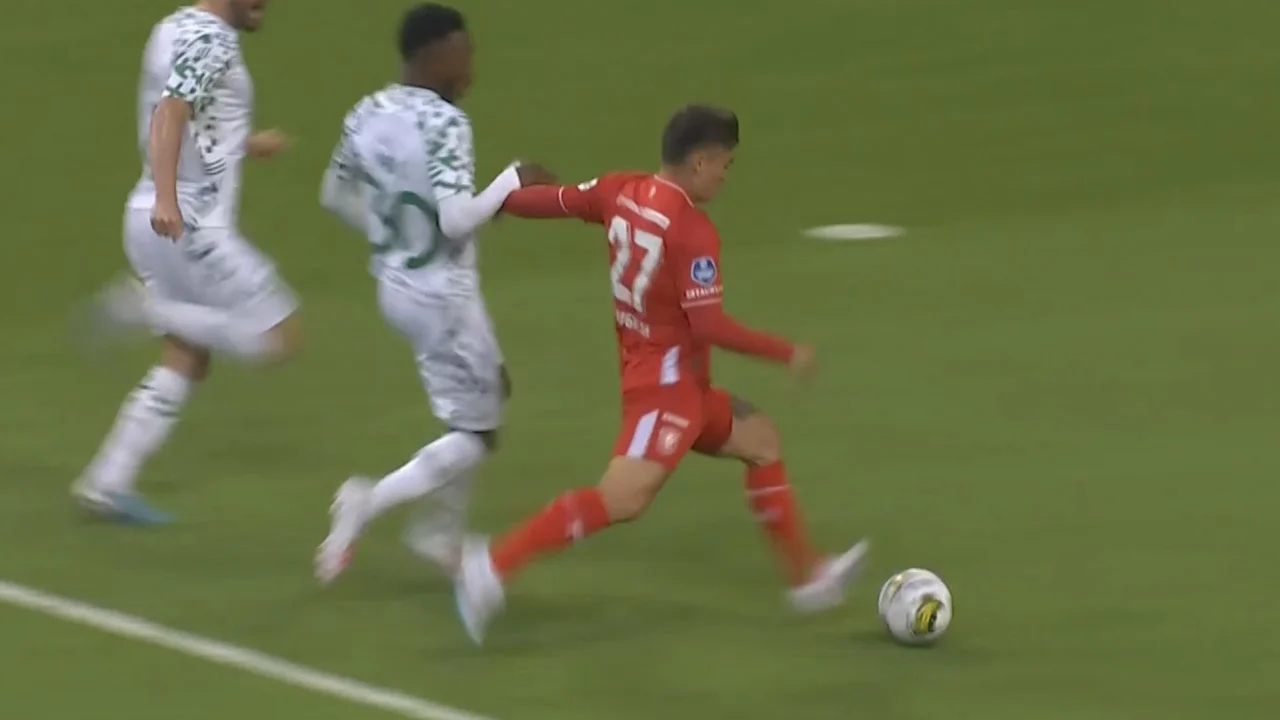 KANS: Ugalde weet grote kans niet te verzilveren