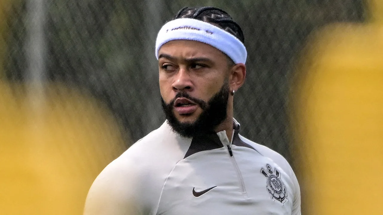 'Mogelijk snel einde aan avontuur van Memphis Depay bij Corinthians'