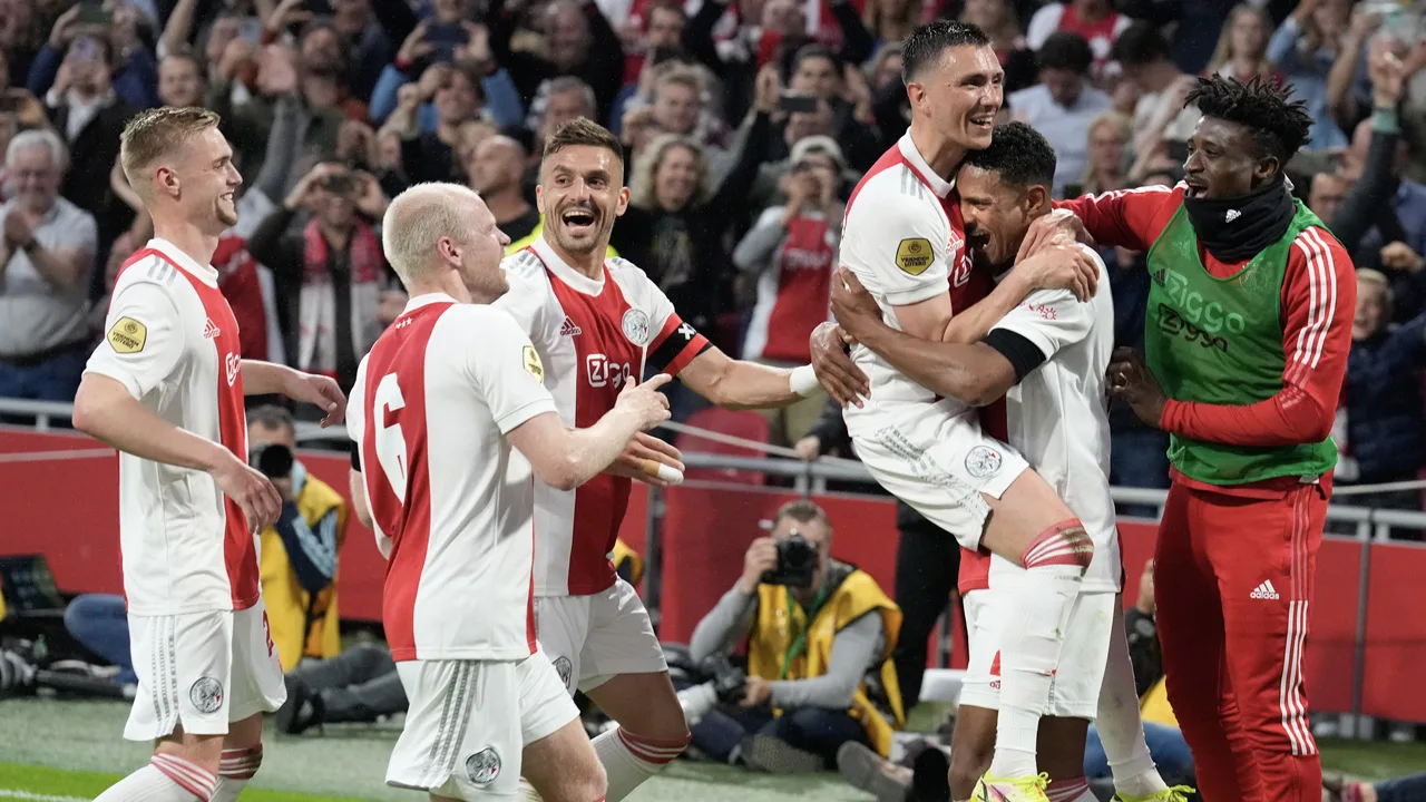 Ajax voor 36e keer kampioen van Nederland 