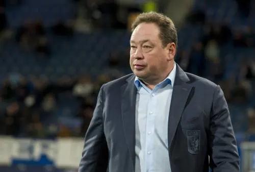 Russische assistenten van Slutsky ook weg bij Vitesse