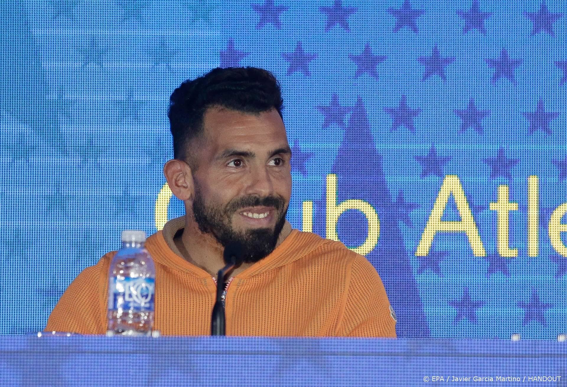 Carlos Tévez wil 'rust' en stopt bij Boca Juniors