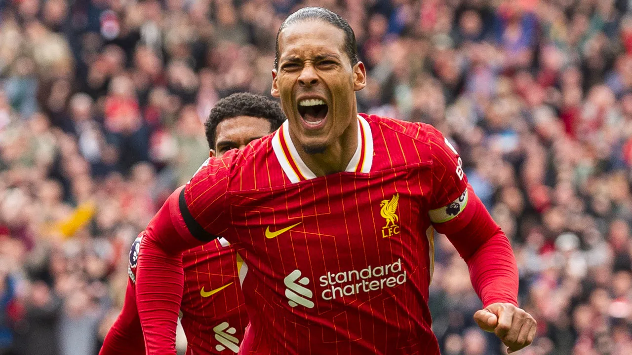 Liverpool weer dichter bij landstitel door winnende kopbal van Virgil van Dijk