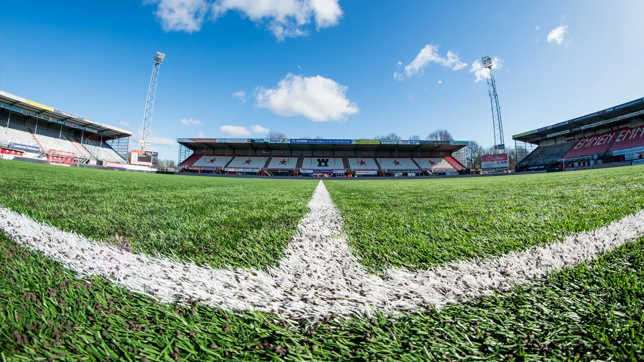 Natuurgras vanaf 2025 verplicht voor Eredivisieclubs