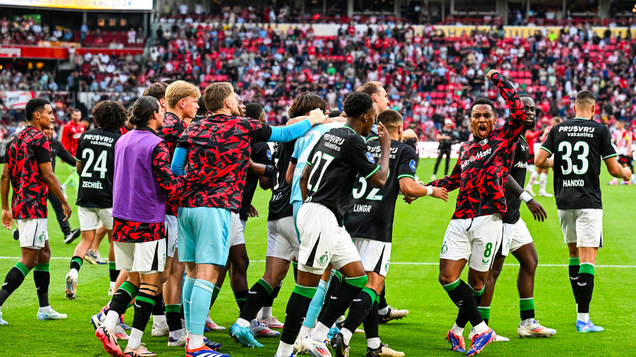 Feyenoord verslaat PSV en pakt Johan Cruijff Schaal
