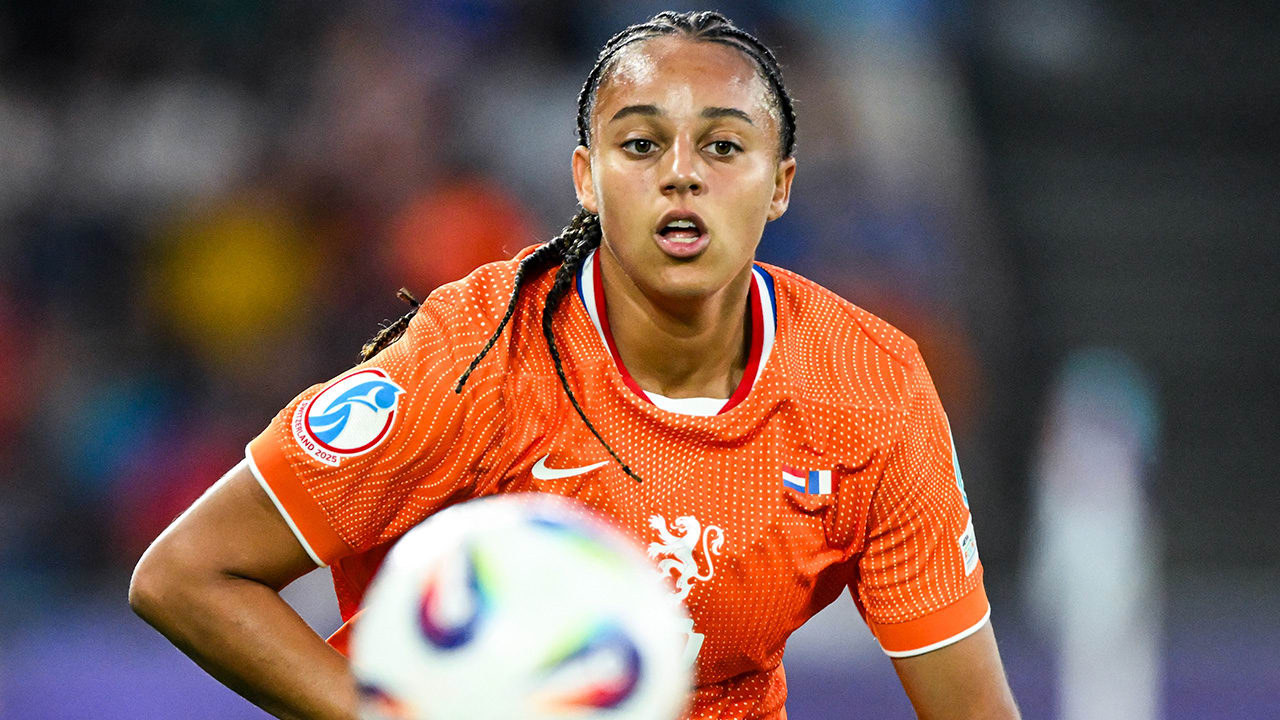 Stunt in de maak? Oranje Leeuwinnen gaan rusten met voorsprong op Frankrijk