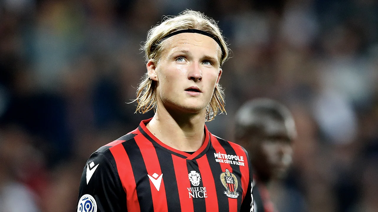 Oud-Ajacied Dolberg trefzeker voor Nice