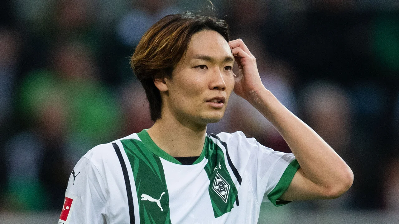 Komst Itakura naar Ajax toegejuicht: 'Ik feliciteer ze met deze toptransfer, echt geweldig'