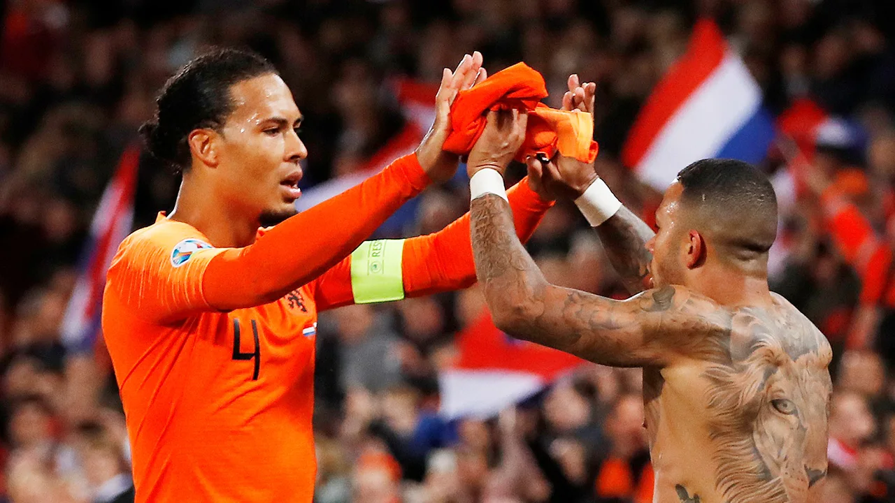 Depay trots op ploeggenoten en haalt motivatie uit nominaties