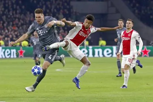 Ajax loot in Nyon mee voor achtste finales CL