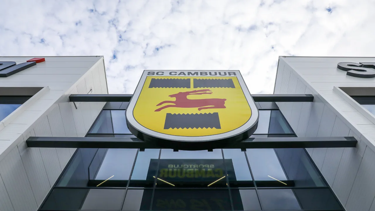 Cambuur: Nederlandse vlag tonen heeft politieke lading