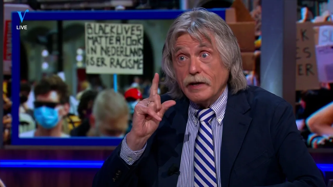 Johan ziet protest op de Dam: 'Ook voetballen met publiek'