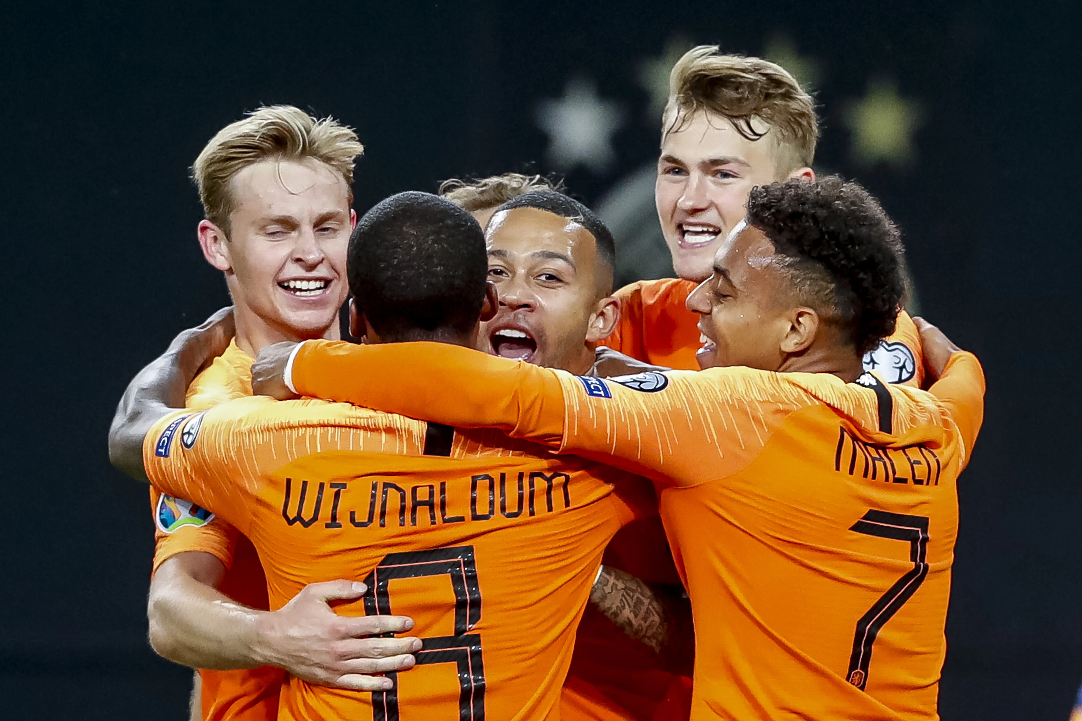 Oranje verslaat Duitsland in Hamburg