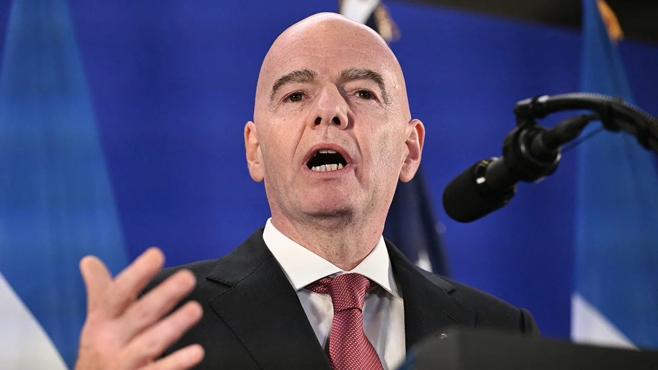 KNVB noemt plannen van FIFA-baas Gianni Infantino 'zeer zorgelijke ontwikkeling' 