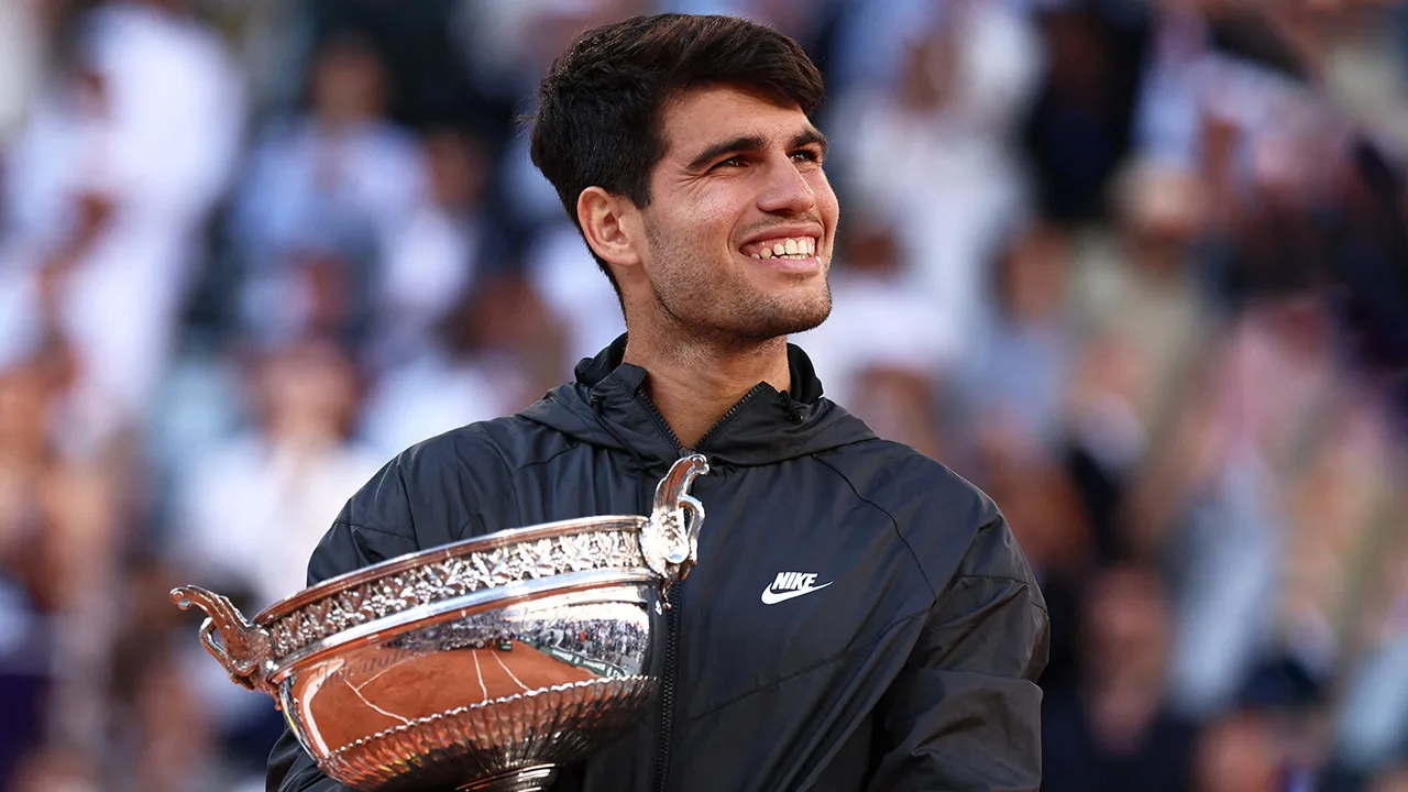 Alcaraz wint ten koste van Zverev voor eerste keer Roland Garros
