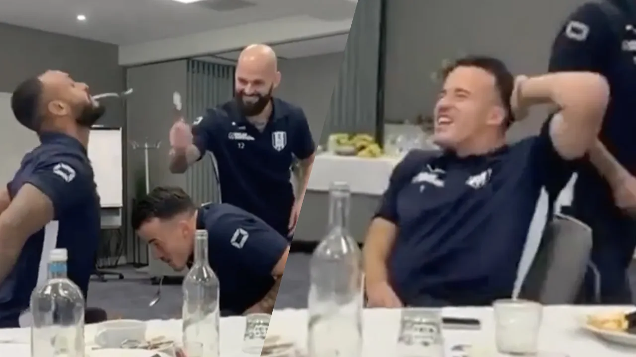 RKC-doelman Vaessen in de maling genomen tijdens klassieke 'lepelgrap'