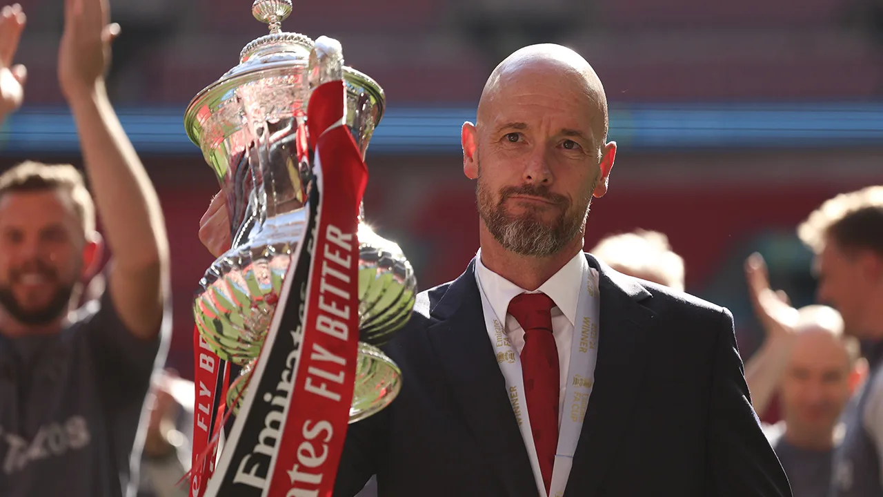 'Ten Hag blijft aan als hoofdtrainer van Manchester United'