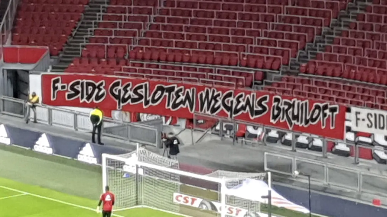 Afwezige F-side knipoogt naar Grapperhaus: 'Gesloten wegens bruiloft'