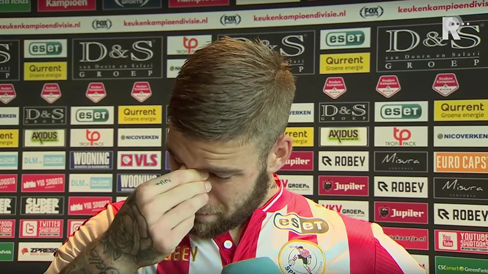 Veldwijk in tranen voor de camera 