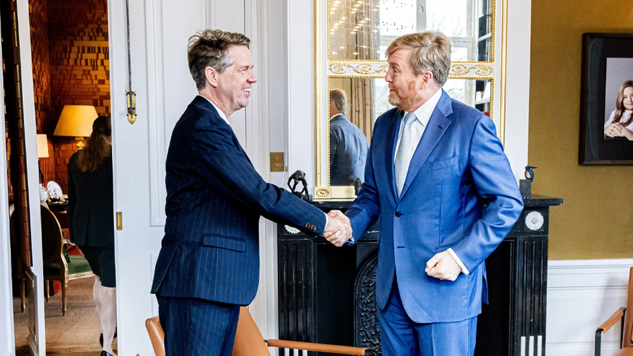 Koning maakt kennis met nieuwe Tweede Kamervoorzitter Martin Bosma