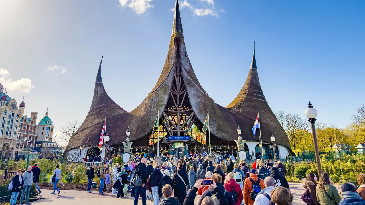 Voedselwaakhond wil dat Efteling stopt met onbeperkt frisdrank tappen