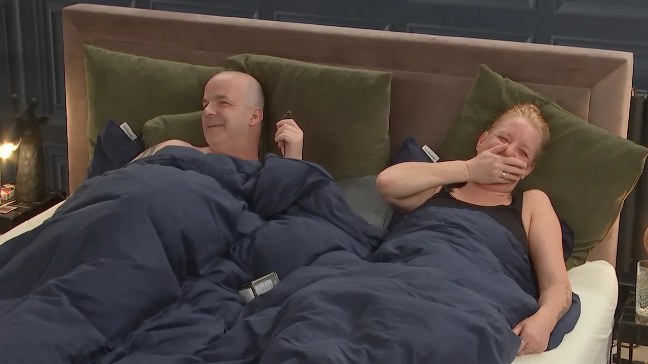 Lang Leve de Liefde-deelnemer onthult zijn bijnaam in de slaapkamer; date schiet in de lach