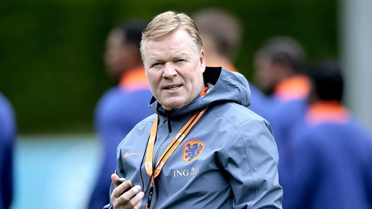 Basisplaatsen voor Wijnaldum, Gravenberch en Frimpong tegen Canada