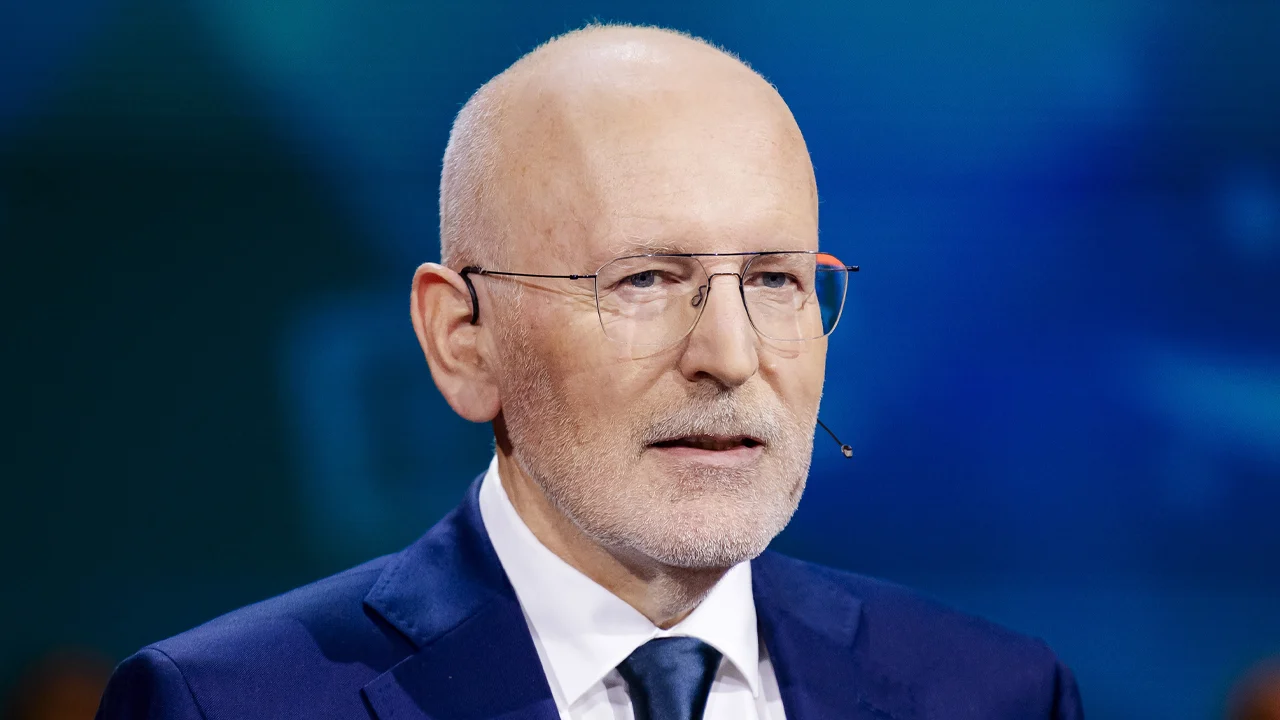 Man (32) aangehouden voor bedreiging Frans Timmermans op terras