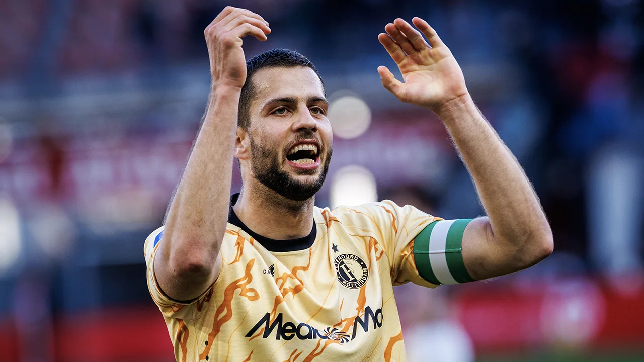 Scouts zondag in De Kuip voor Dávid Hancko: 'Goede kans dat de deal doorgaat'