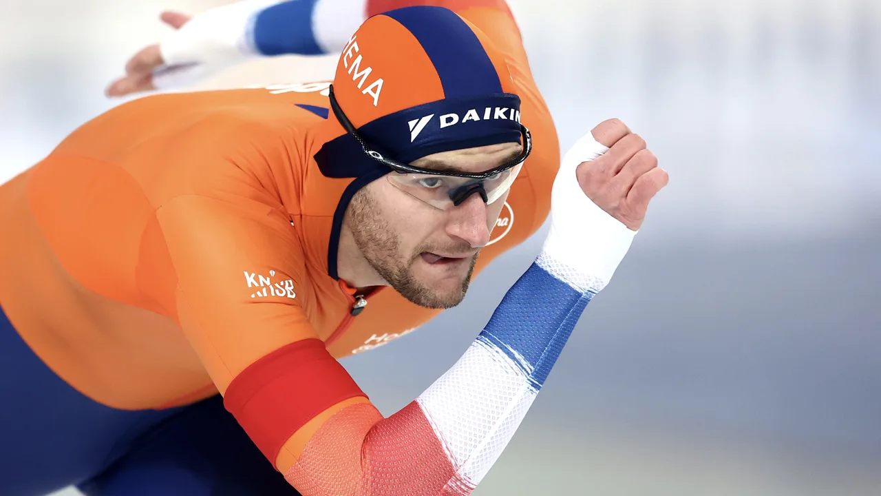 Na Jutta Leerdam wint ook Thomas Krol WK Sprint