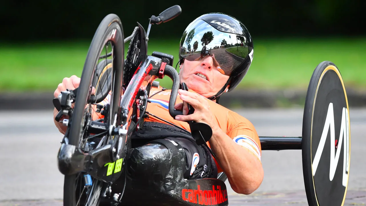 Legendarisch: Handbikester Jansen (56) pakt op haar achtste en laatste Paralympische Spelen zilver