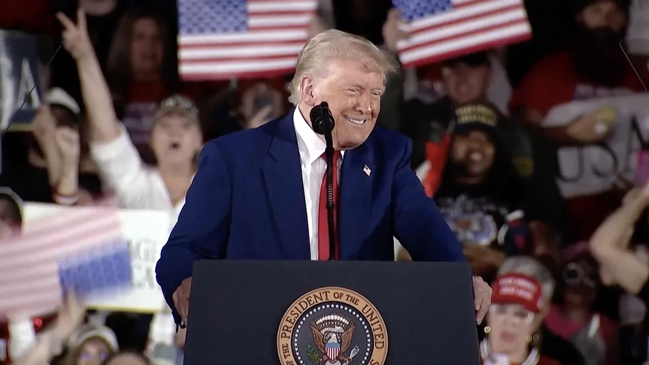 Video: Trump prijst zichzelf na 100 dagen: 'Meest succesvolle periode van een regering ooit'