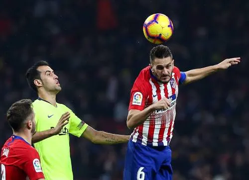 Démbéle helpt Barcelona aan gelijkspel