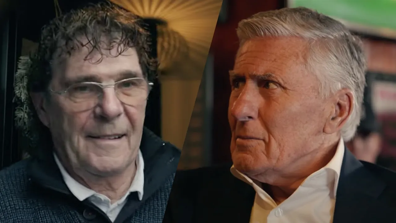 Van Hanegem en Swart dollen met elkaar in heerlijke reclame richting de Klassieker