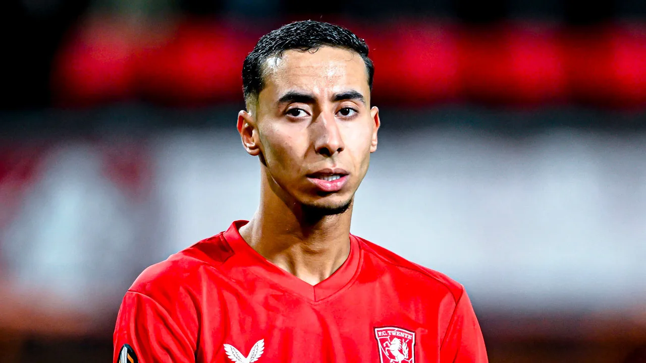 'Salah-Eddine mentaal niet in staat om te spelen voor FC Twente en gaat naar huis'